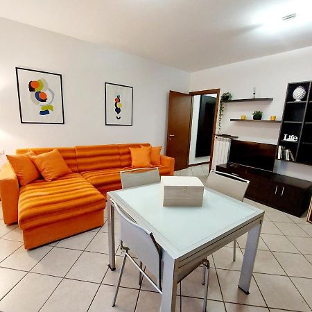 Apartamento Monolocale-7 Minuti Da Bergamo, 10 Minuti Milan Bergamo Airport Gorle Exterior foto